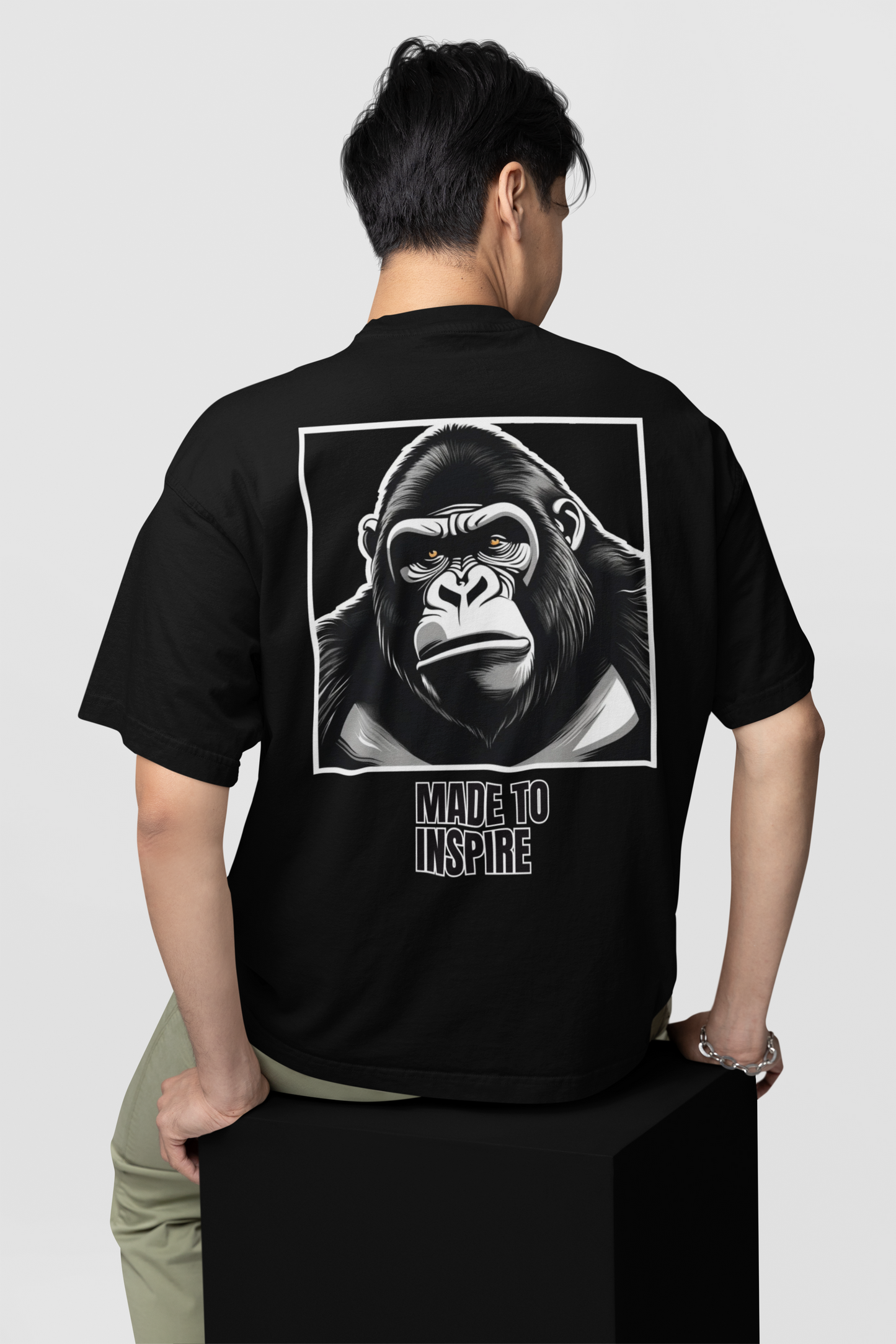 MADE TO INSPIRE GORILLA PLAYERA OVERSIZED